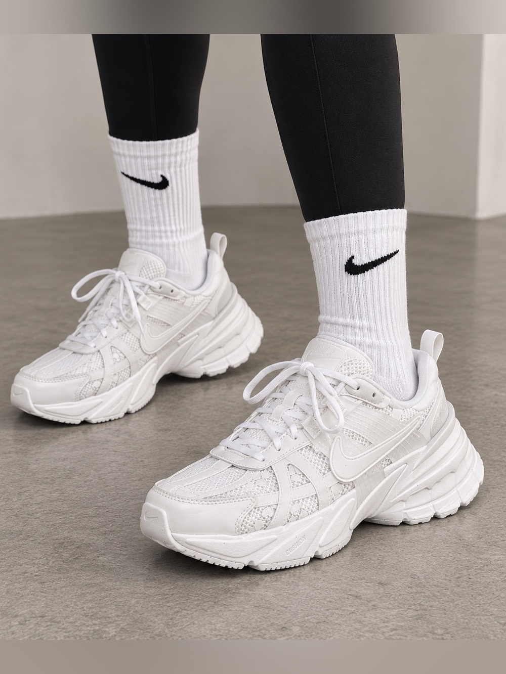 Nike V2K Run Summit White Sneakers Women’s 9 Y2K Retro Dad Shoes